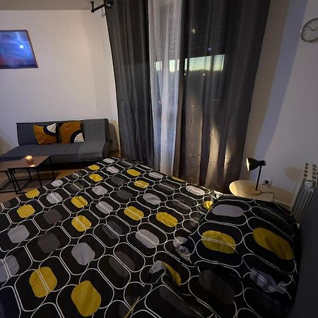 Appartements Sully Мант-ла-Жоли Екстериор снимка