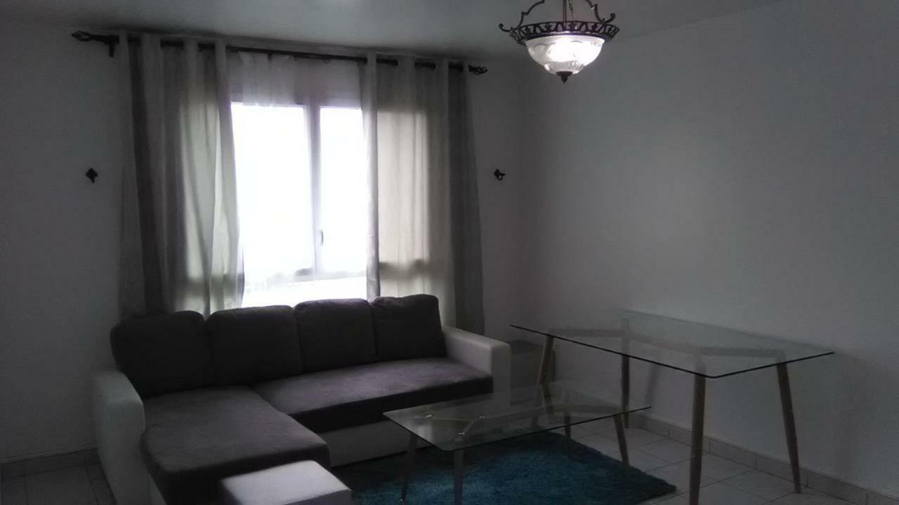 Appartements Sully Мант-ла-Жоли Екстериор снимка